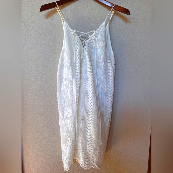 ASTR the label Womens Ivory Crocheted Mini Dress. Size XS - Picture 1 of 9